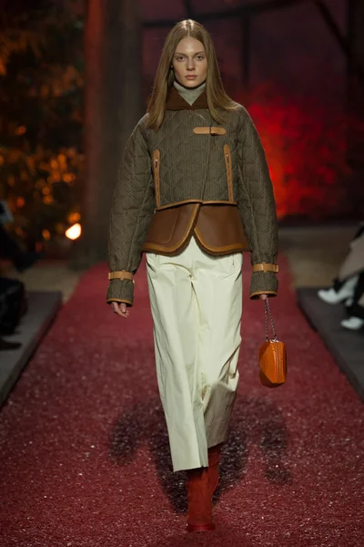 Look 37
